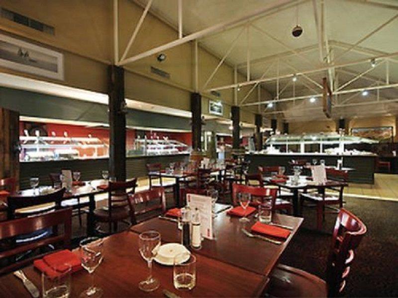 Sails In The Desert Ayers Rock Restoran gambar